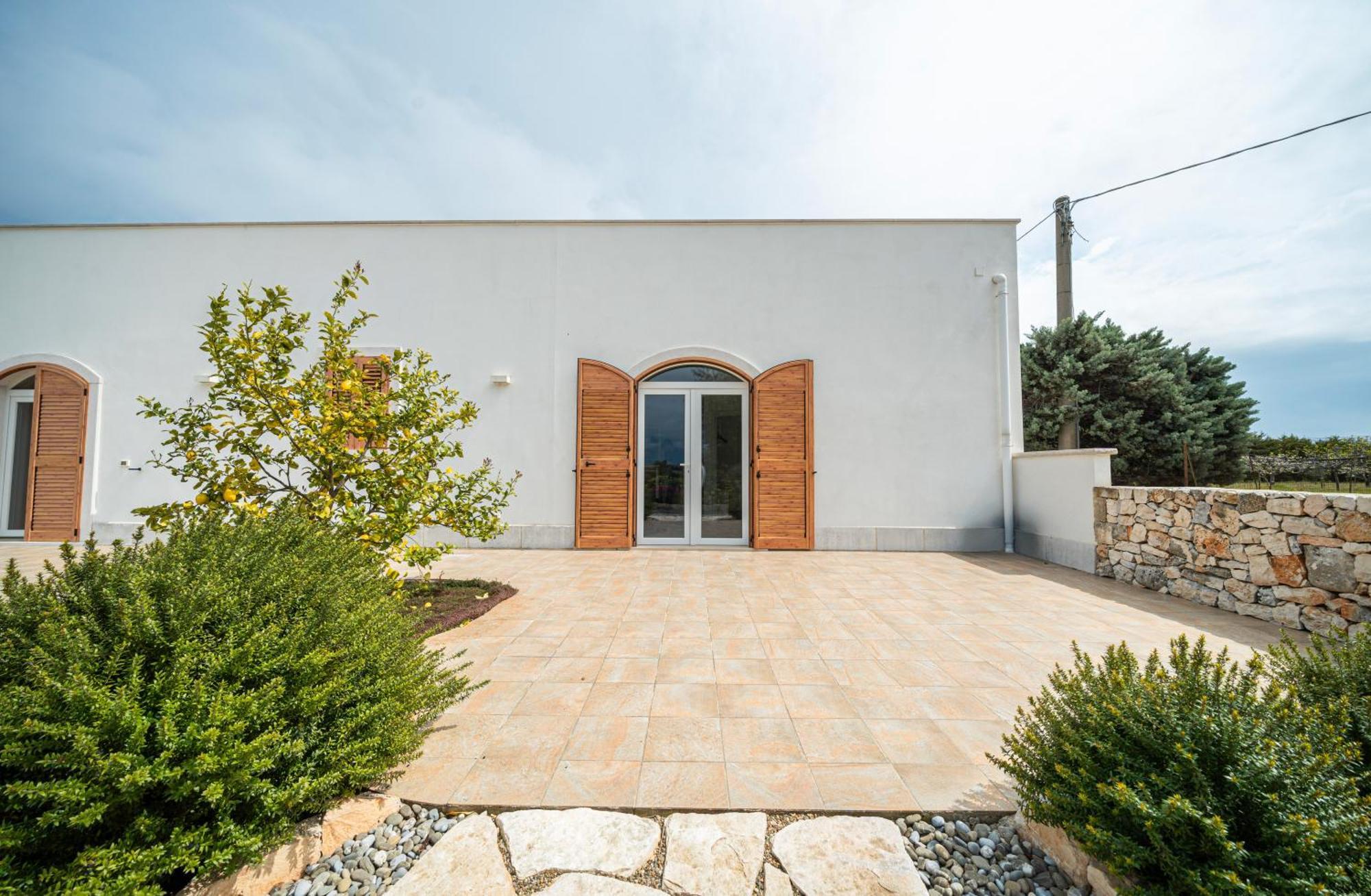 Вилла Private Pool & Parking Donna Lina Конверсано Экстерьер фото